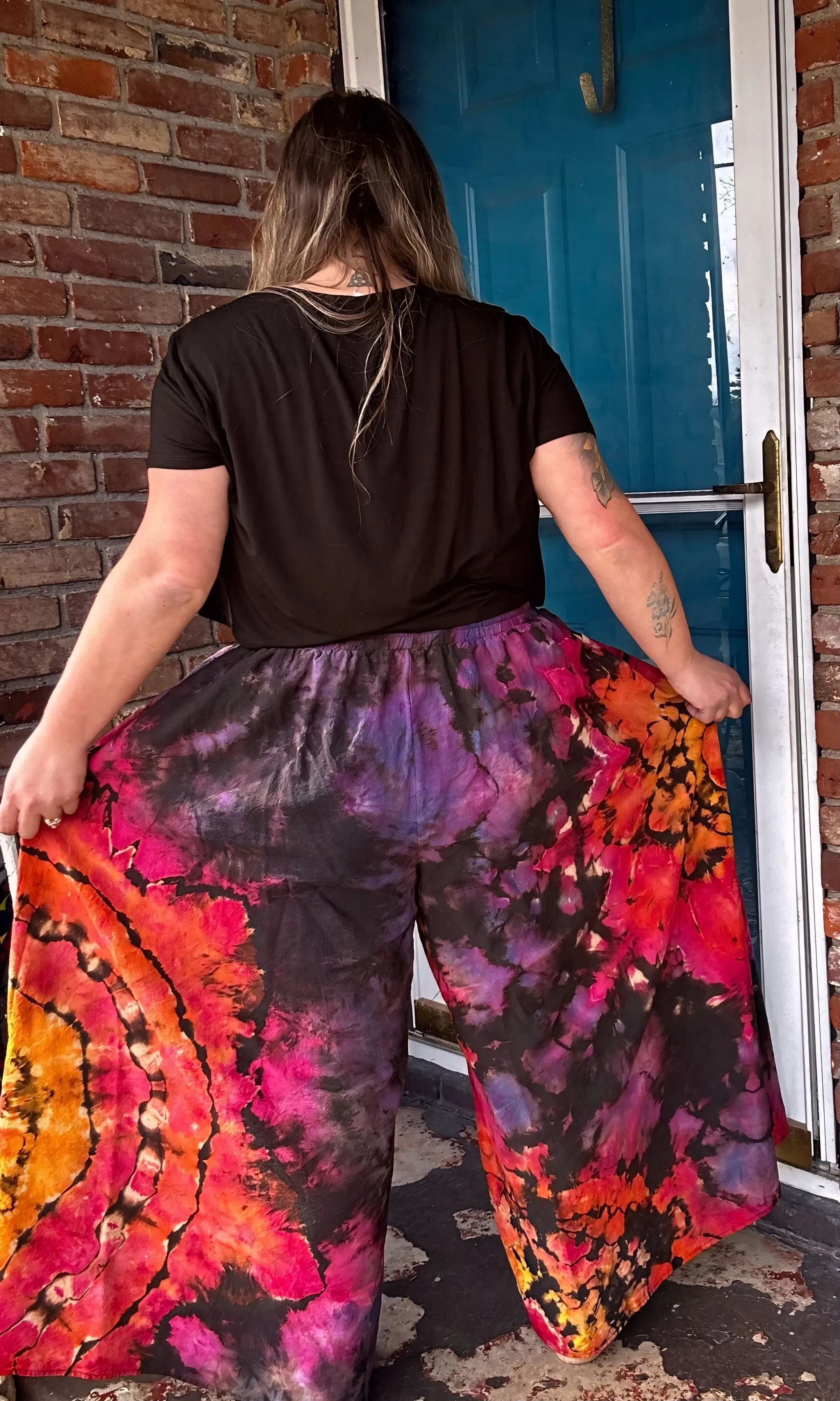 4X Sunset Mandala Flowy Pants with pockets & functional drawstring