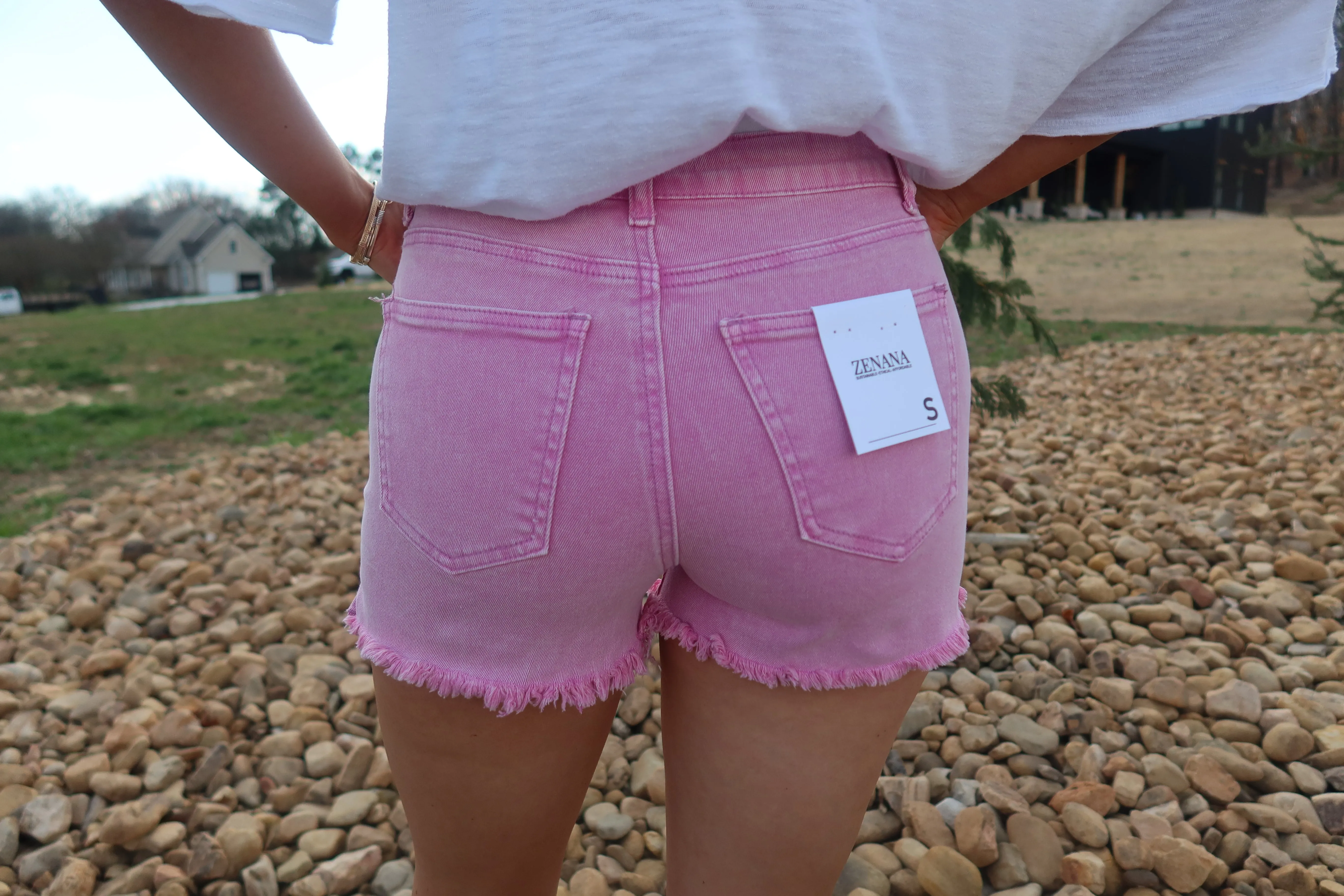 ACID WASHED FRAYED CUTOFF HEM SHORTS