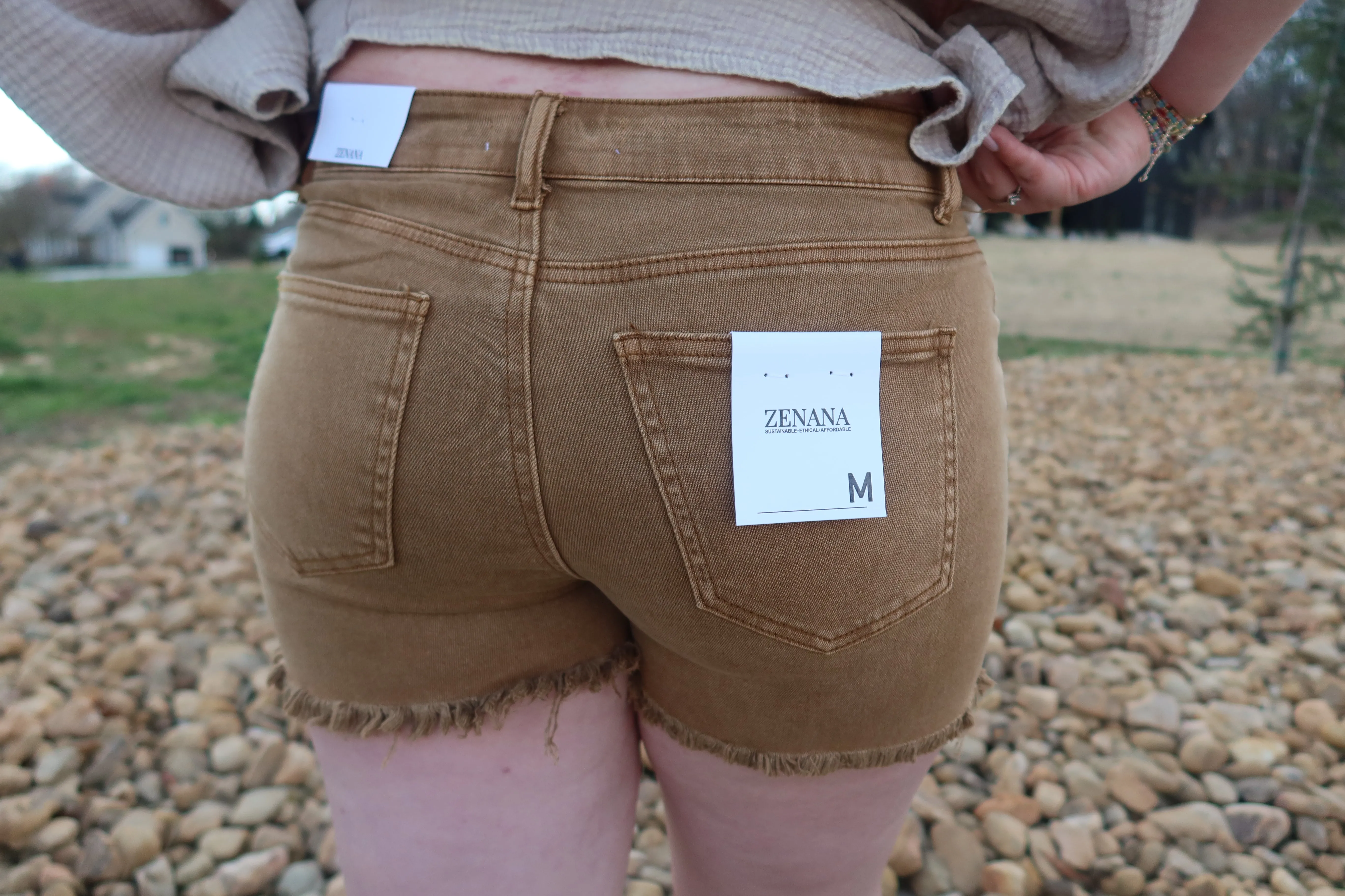 ACID WASHED FRAYED CUTOFF HEM SHORTS