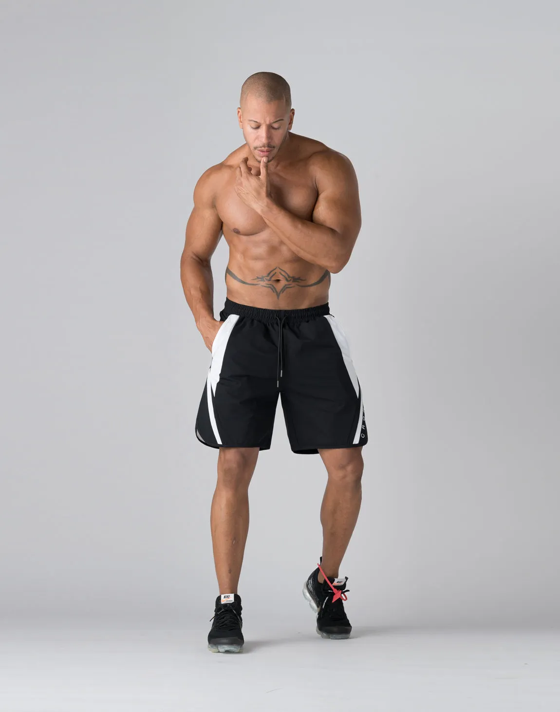 CRONOS Mechanical stretch shorts【BLACK×WHITE】