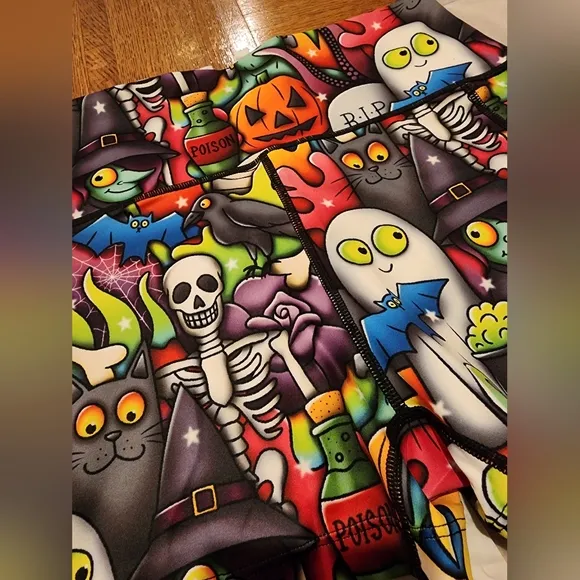 CVG Monster Mash Halloween Work Out Shorts Size M