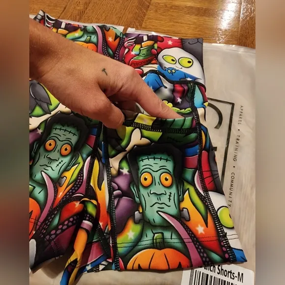 CVG Monster Mash Halloween Work Out Shorts Size M