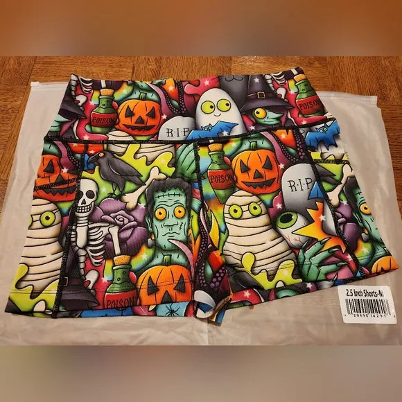 CVG Monster Mash Halloween Work Out Shorts Size M