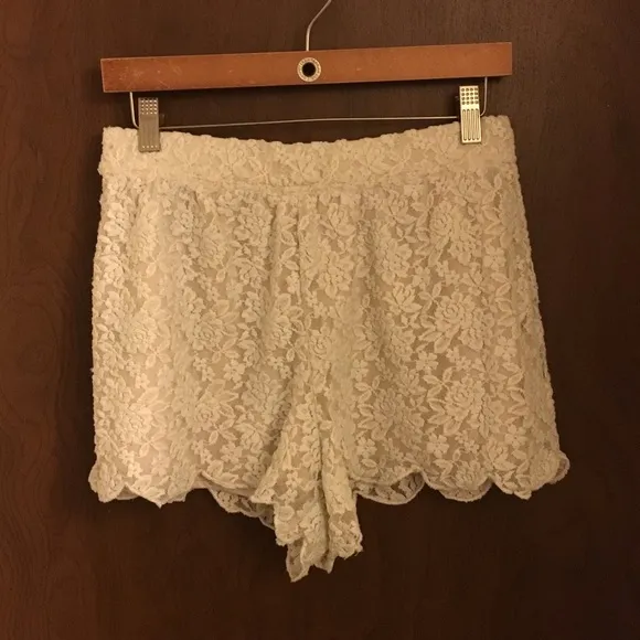 Free People Lace Scallop Shorts