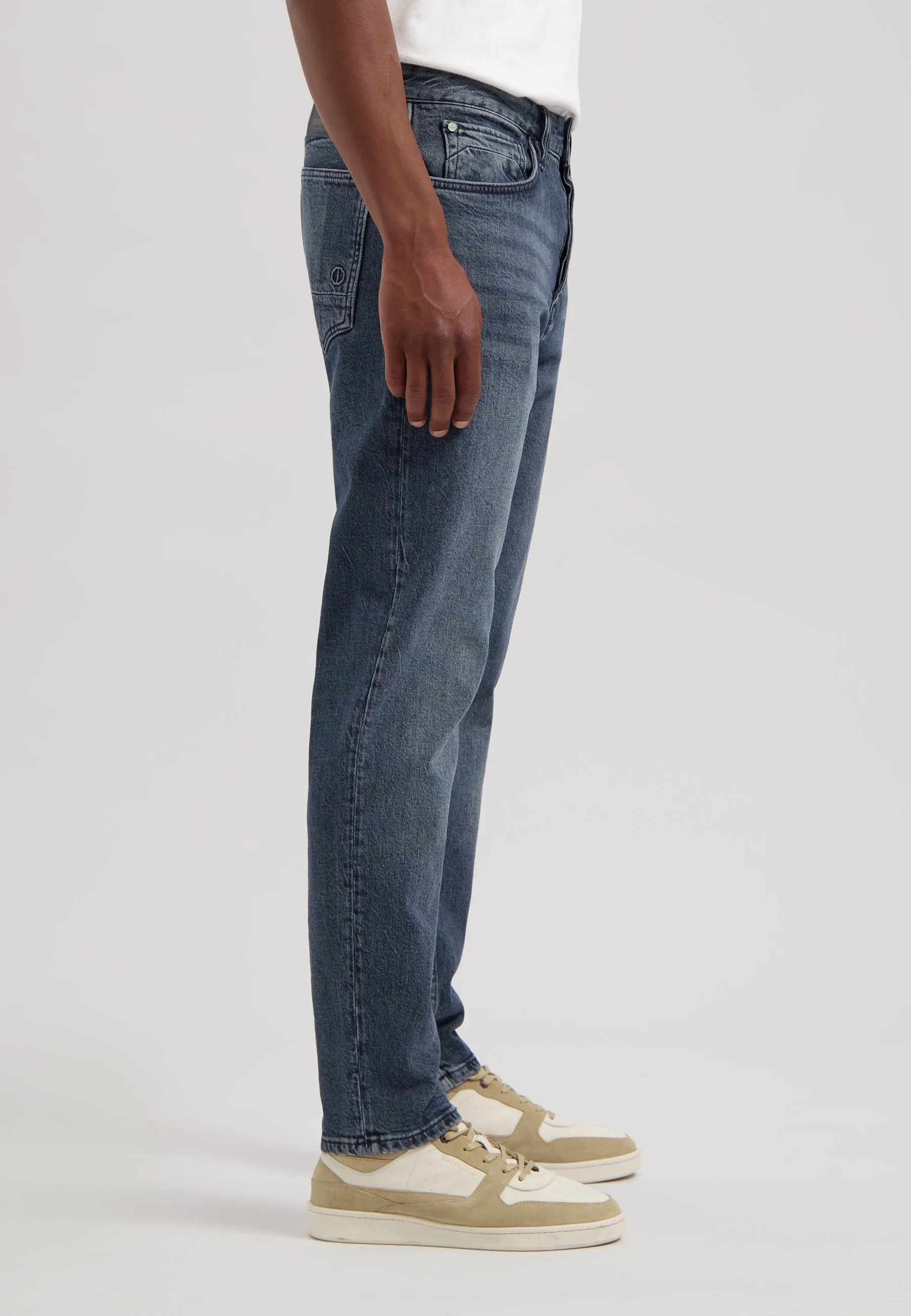 Gent D Loose Tapered Fit Snow Peaks