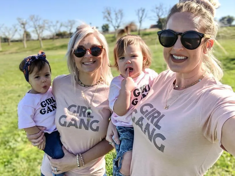 Girl Gang, Retro Font - Retro Fitted Ringer