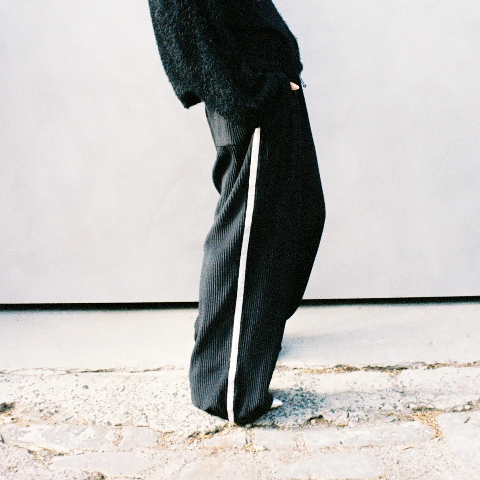 Jungles Mens Pleated Pants
