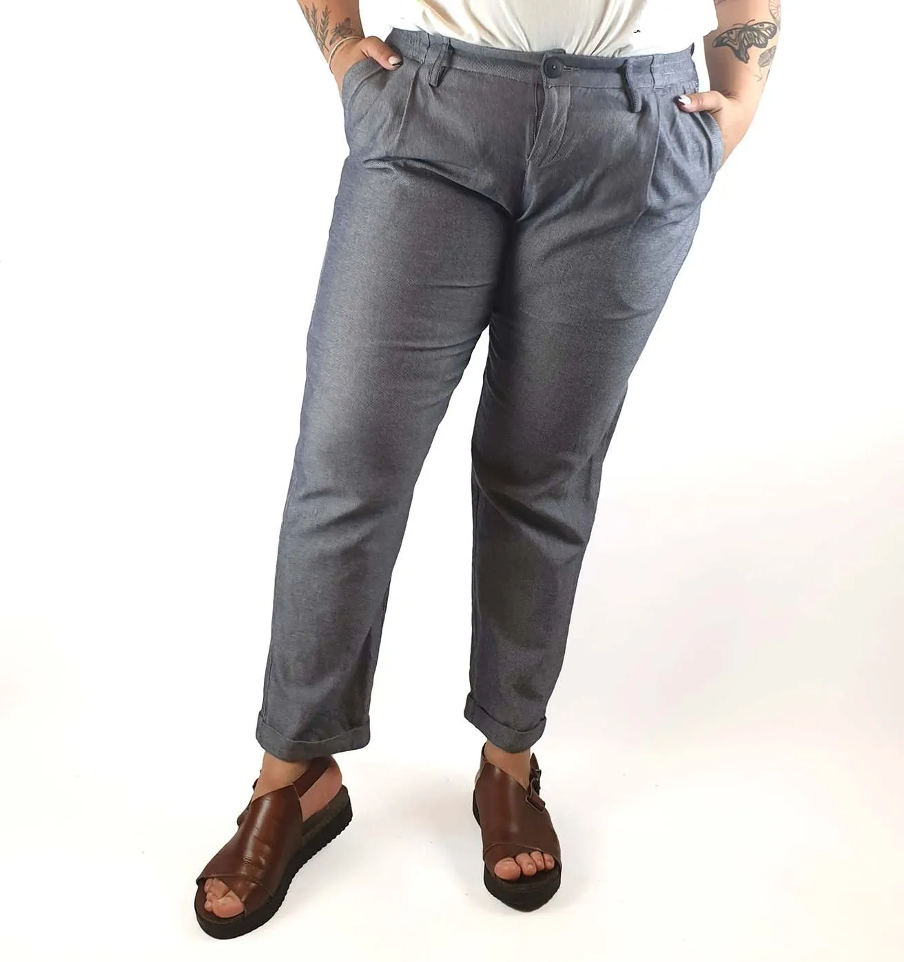 Kowtow denim look straight leg pants size XL