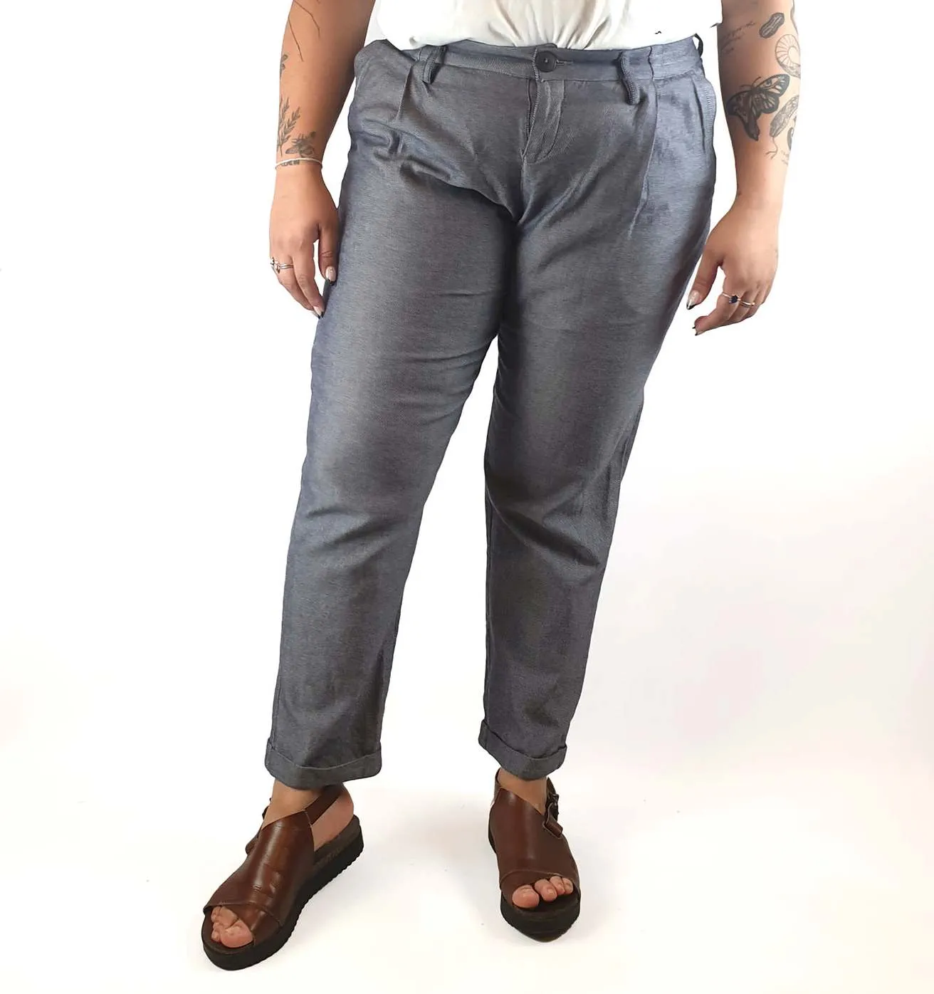 Kowtow denim look straight leg pants size XL