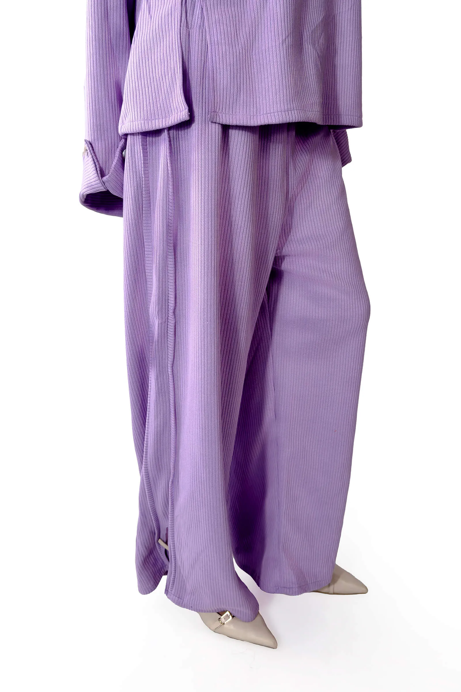Lavender Leelaa Pearl-Detail Top & Wide-Leg Pants Set