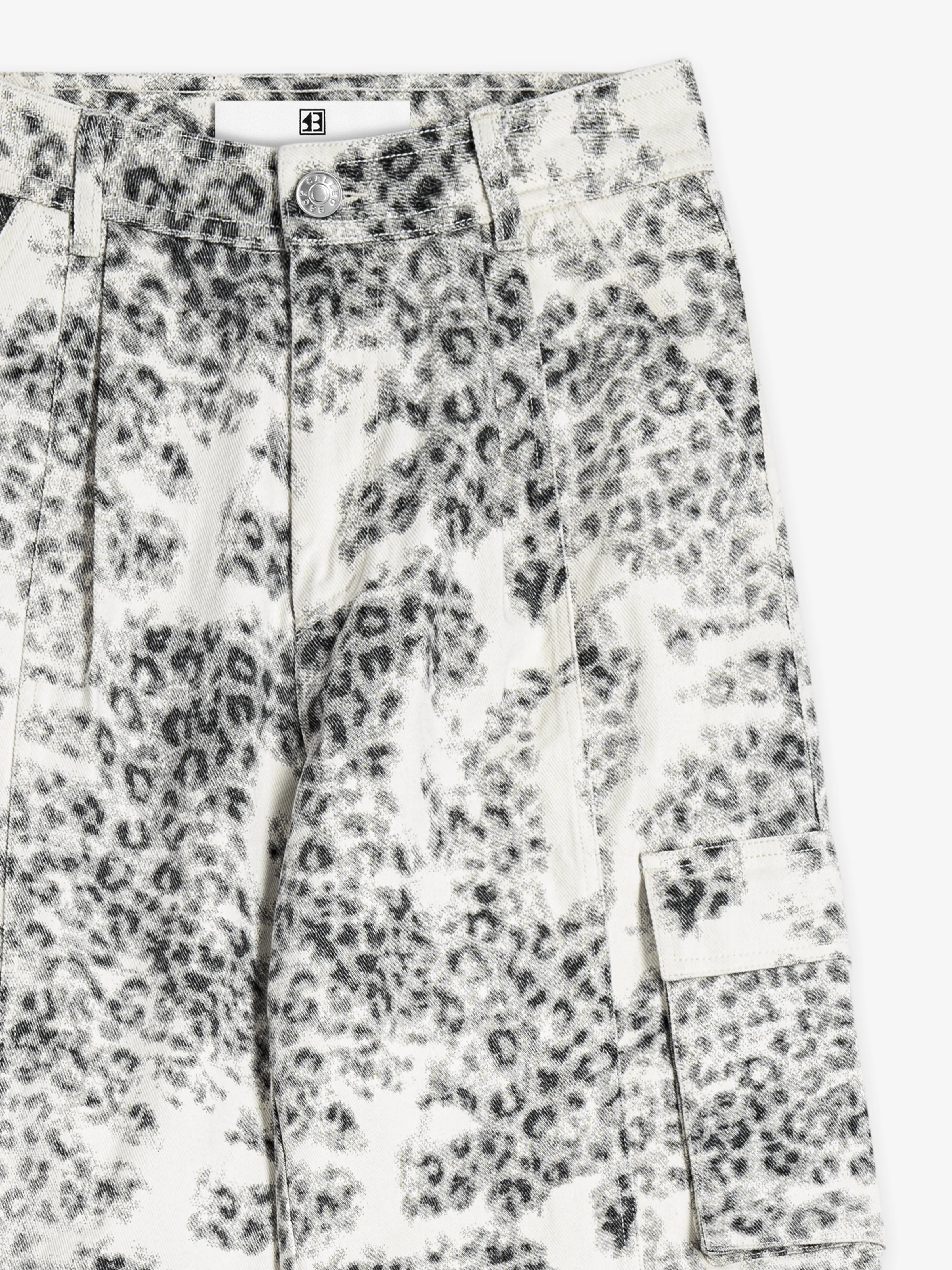 Loose straight-leg pants