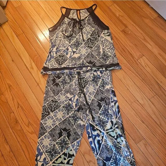 MAIDENFORM NAVY/WHITE FLOWY PJ SET