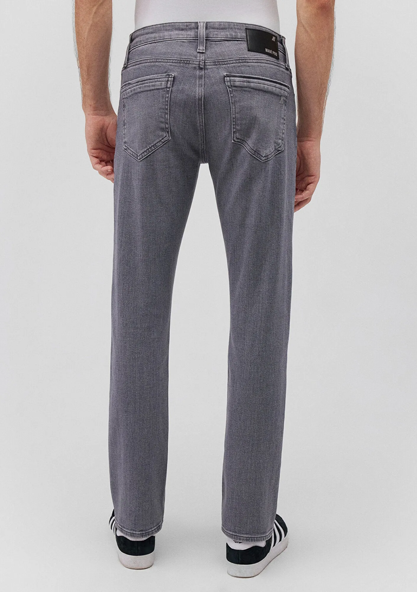Marcus Light Cloudy Grey Mavi Pro Jean Pants