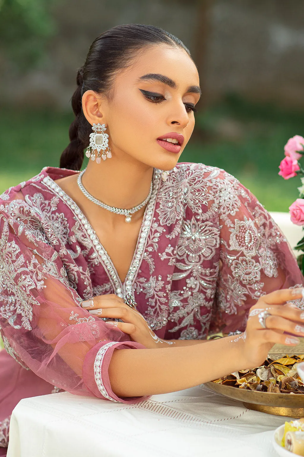 MM-06 | Vanya Mah-E-Meer RTW Stitched Collection