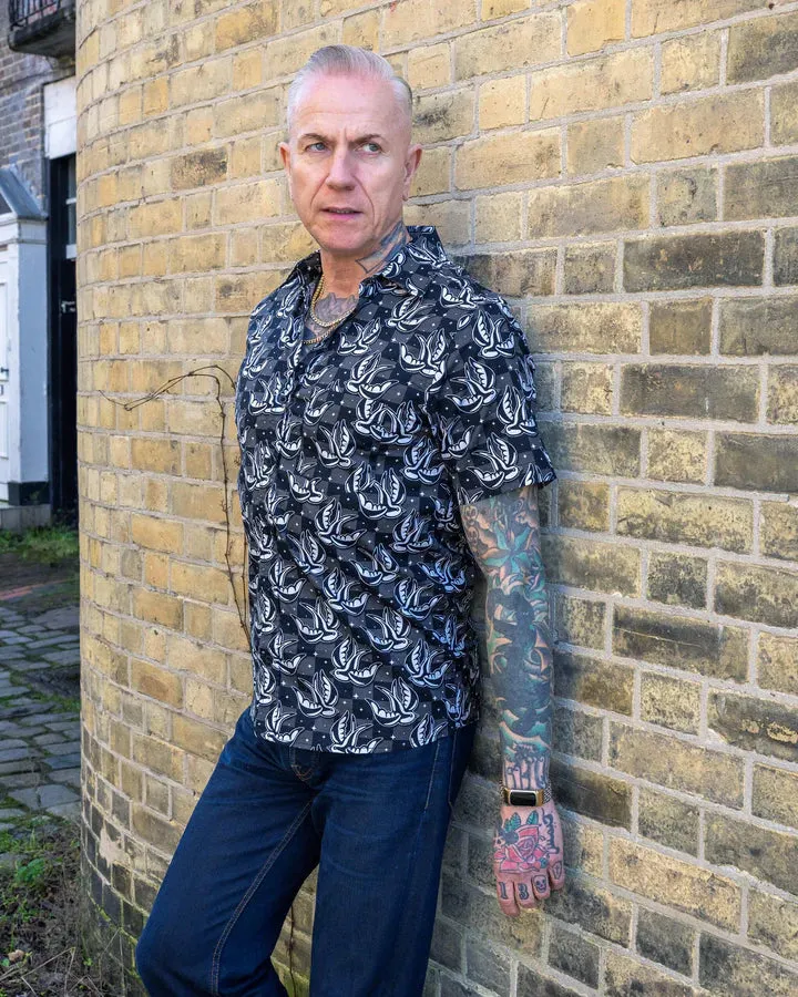 Run and Fly Checkerboard Swallow Short Sleeve Shirt