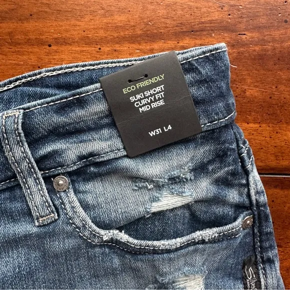 Silver Jean Shorts Distressed Curvy Fit Mid Rise 4” Size 31