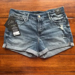 Silver Jean Shorts Distressed Curvy Fit Mid Rise 4” Size 31