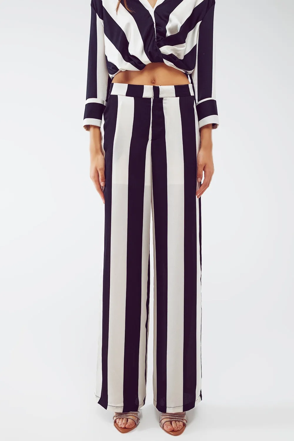 Straight Pants Stripe design and Relaxed fit in Black and White