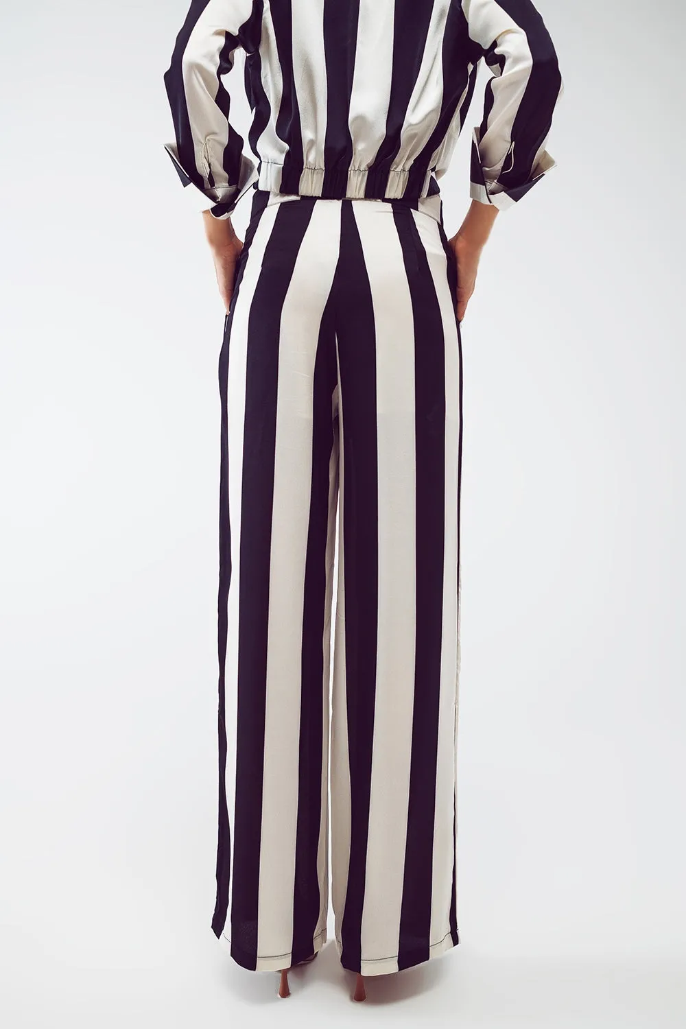 Straight Pants Stripe design and Relaxed fit in Black and White