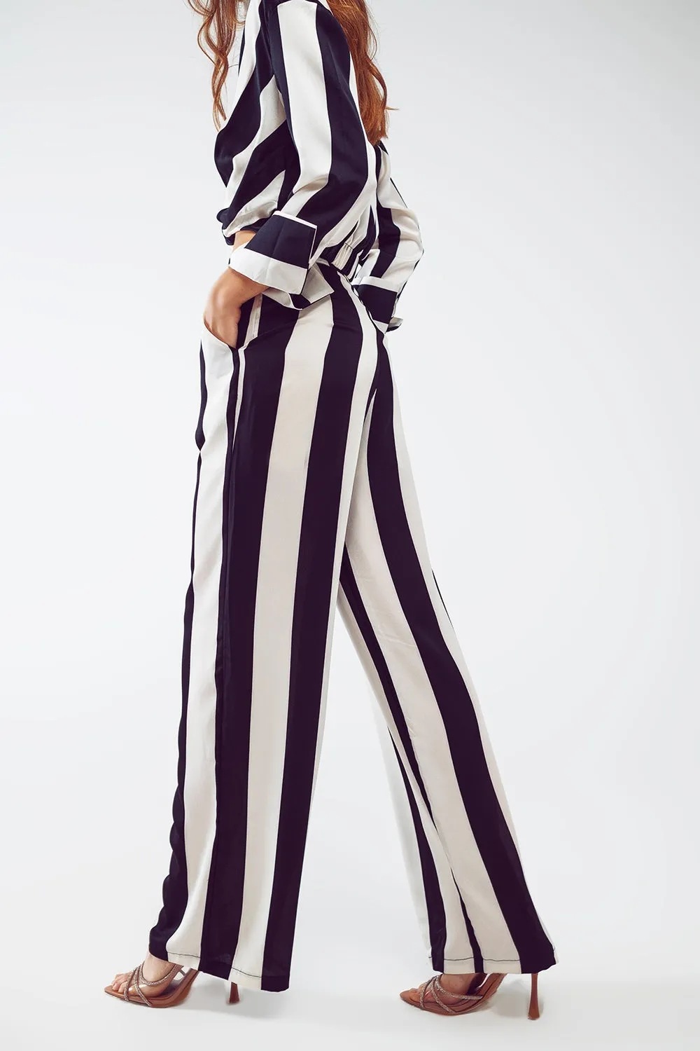 Straight Pants Stripe design and Relaxed fit in Black and White