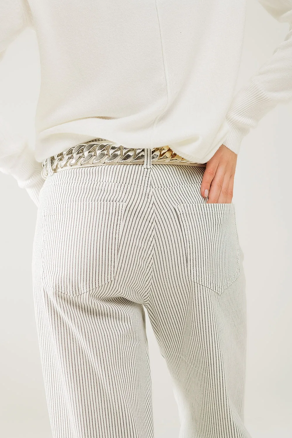 Striped pants with a straight leg in a stretch fabric