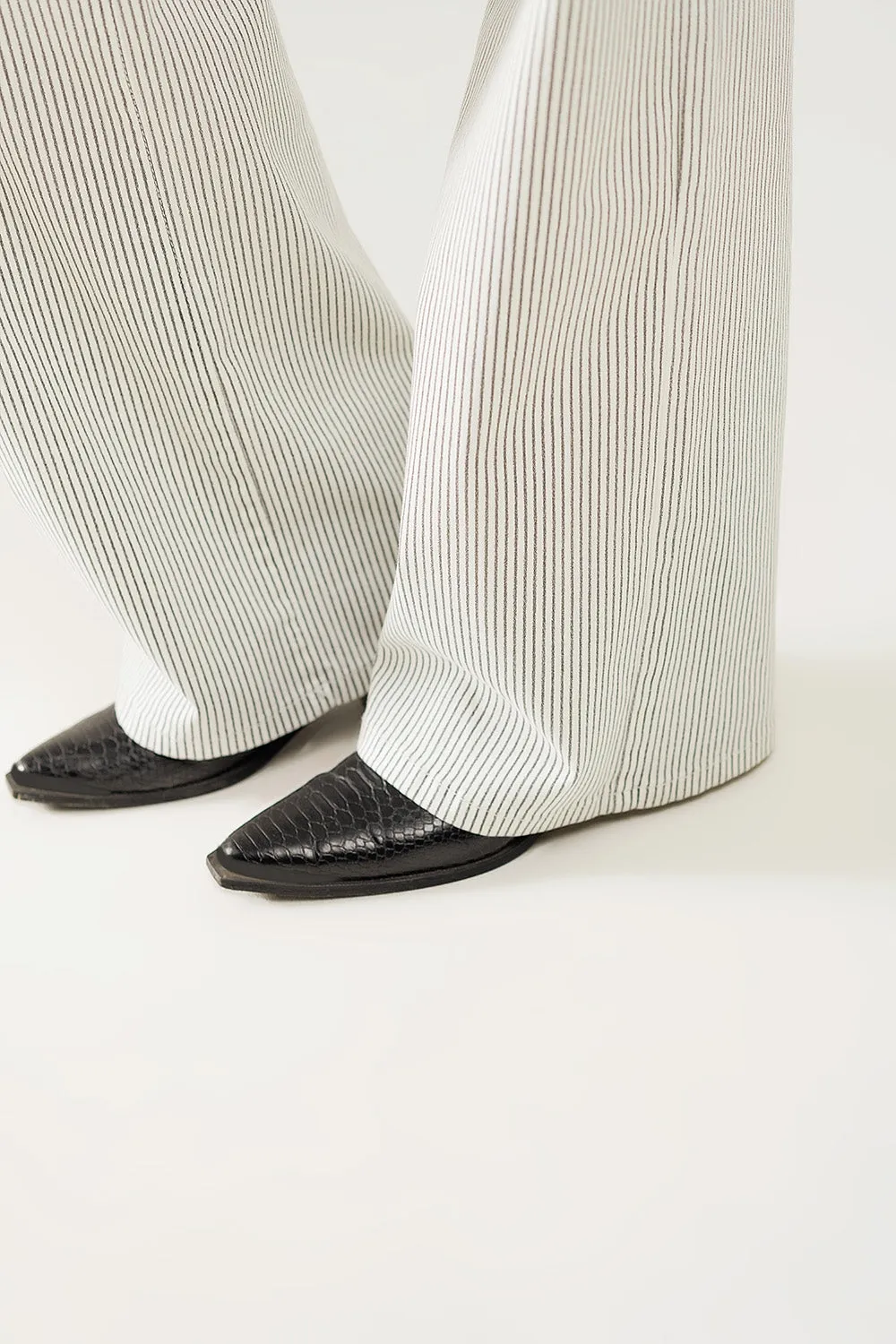 Striped pants with a straight leg in a stretch fabric
