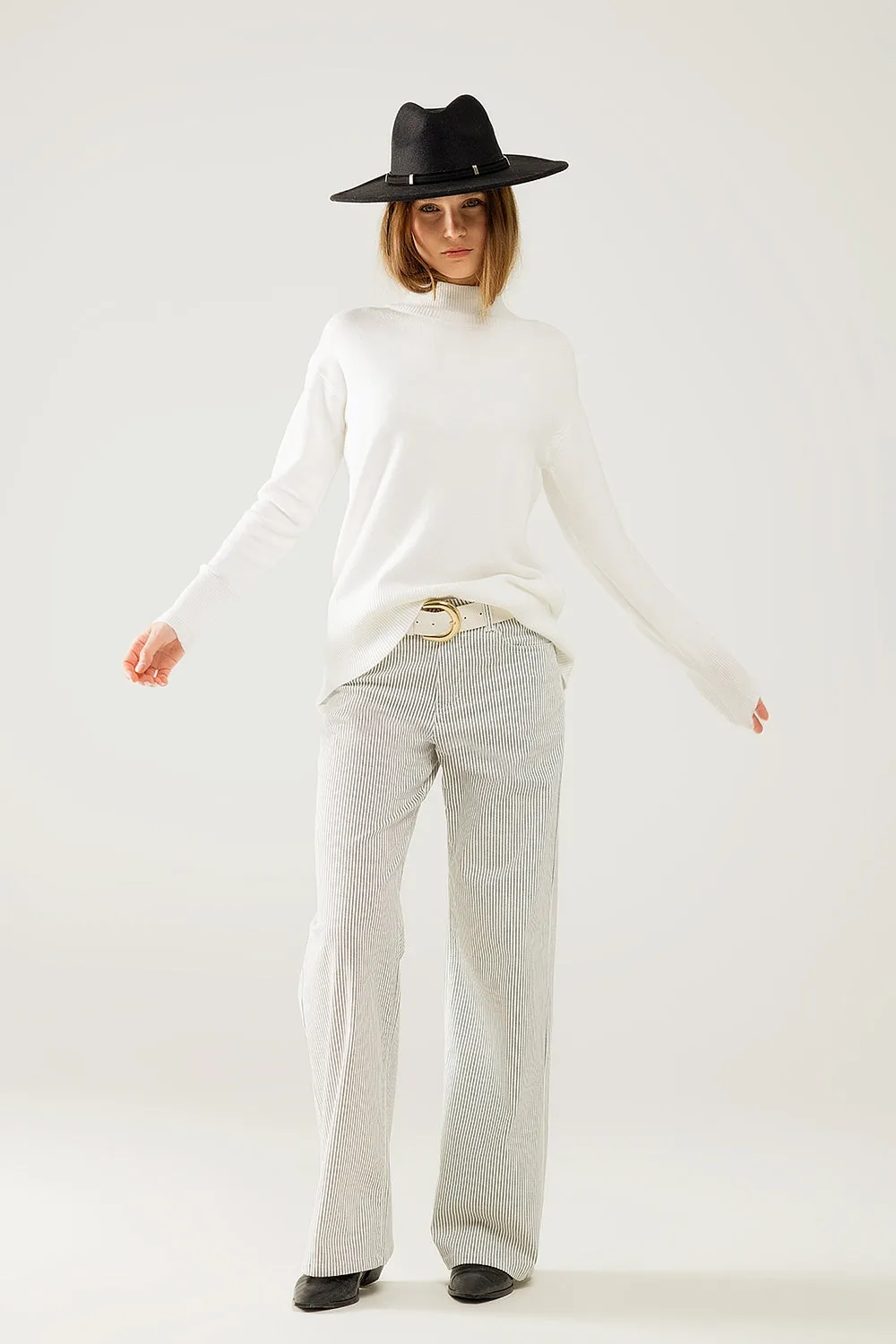 Striped pants with a straight leg in a stretch fabric