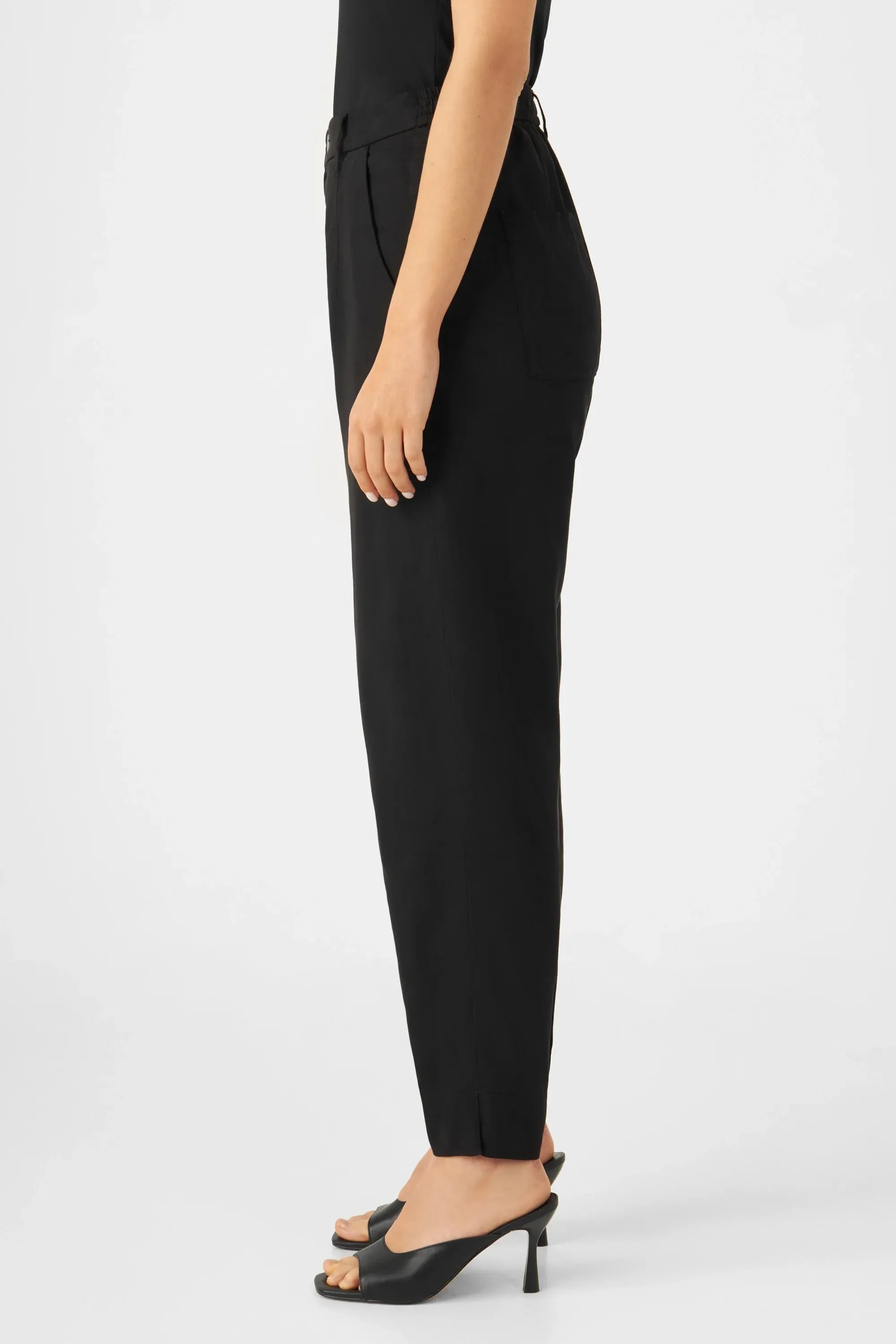 Sunshine Tapered Tencel Trousers Midnight Black