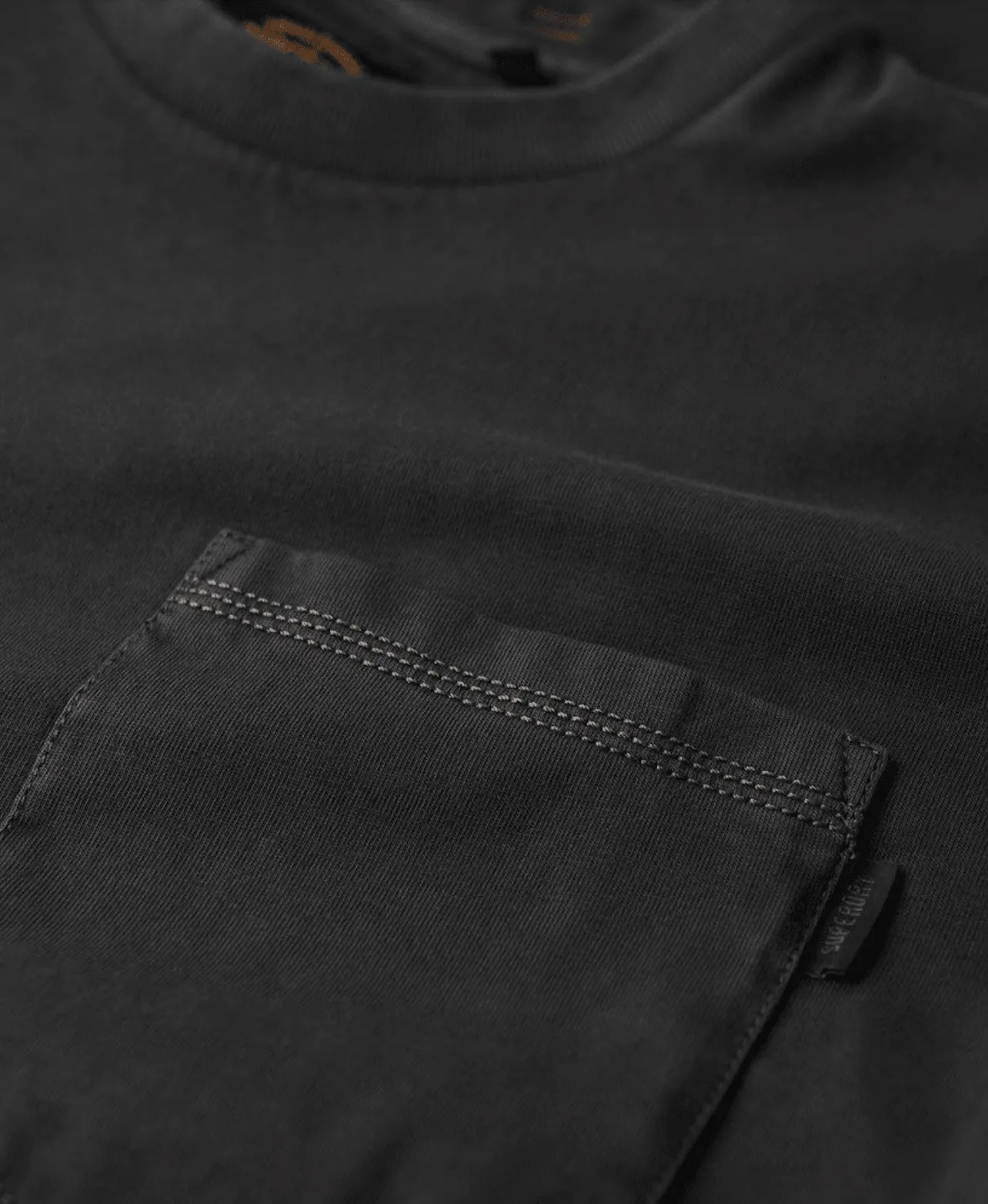 SUPERDRY Contrast Stitch Pocket T-Shirt - Washed Black