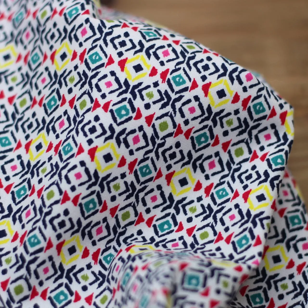 Tissu coton Stretch- ROSY - Blanc  (Vendu x10cm)