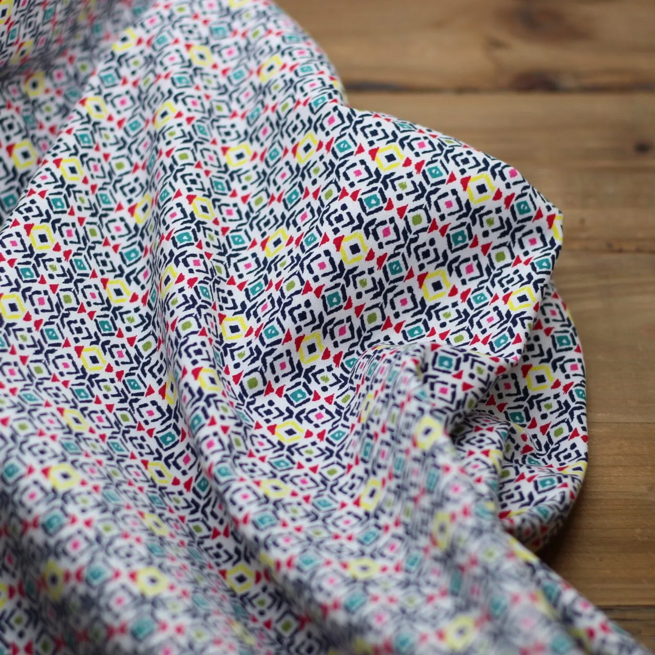 Tissu coton Stretch- ROSY - Blanc  (Vendu x10cm)