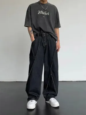 UrbanStyle Distressed Jeans: Mann in gestreiften weiten Hosenbeinen