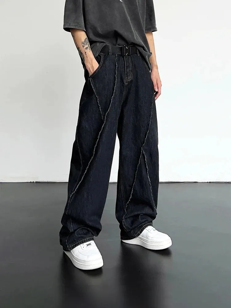 UrbanStyle Distressed Jeans: Mann in gestreiften weiten Hosenbeinen