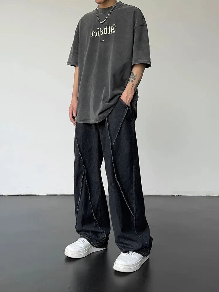 UrbanStyle Distressed Jeans: Mann in gestreiften weiten Hosenbeinen