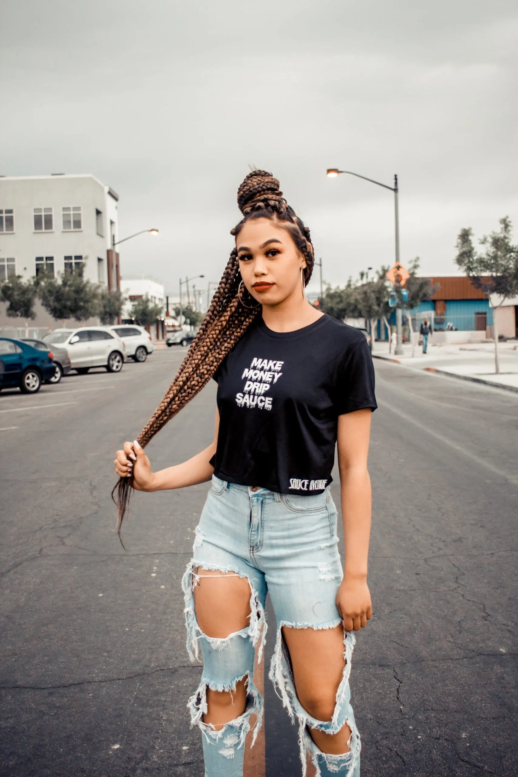 White MMDS (S) | Black Crop Top Tee