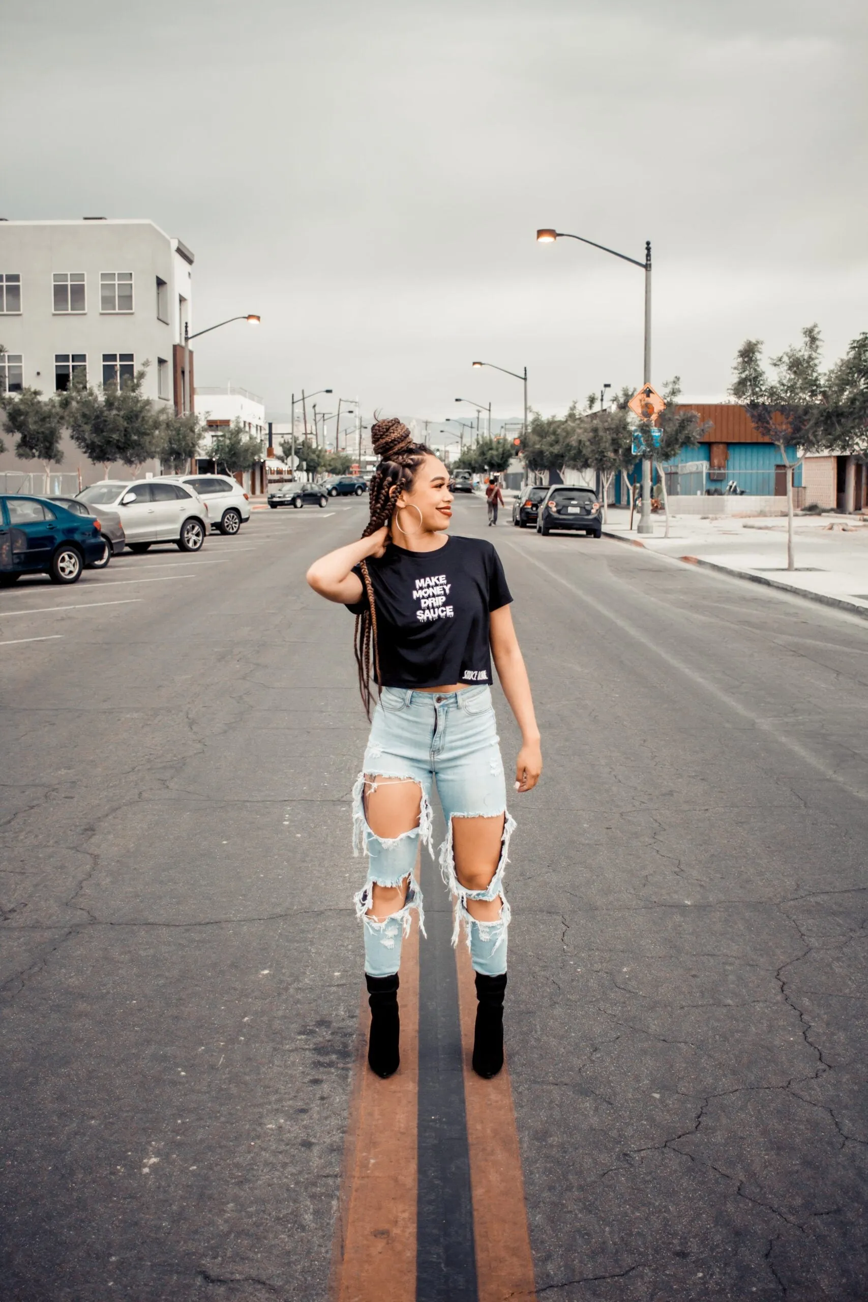 White MMDS (S) | Black Crop Top Tee