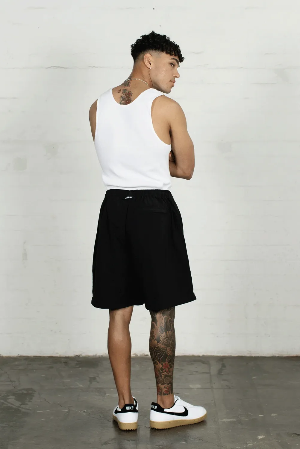 WNDRR ACCENT SWIM SHORT - BLACK