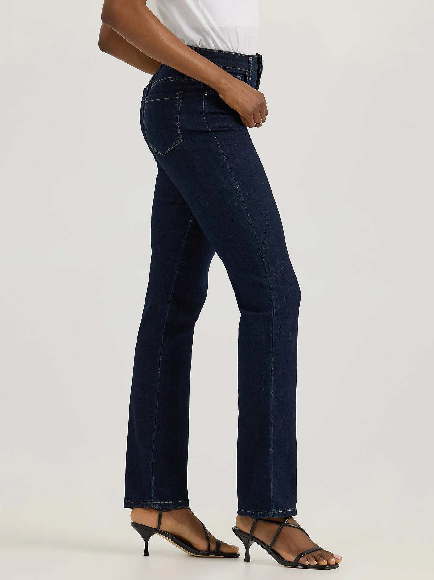 Women’s Instantly Slims Relaxed Fit Straight Leg Jean Classic Fit - Heritage - 340-4894